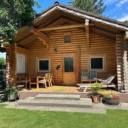 Gemuetliche Blockhuette In Wiennaehe Zofing Exterior photo