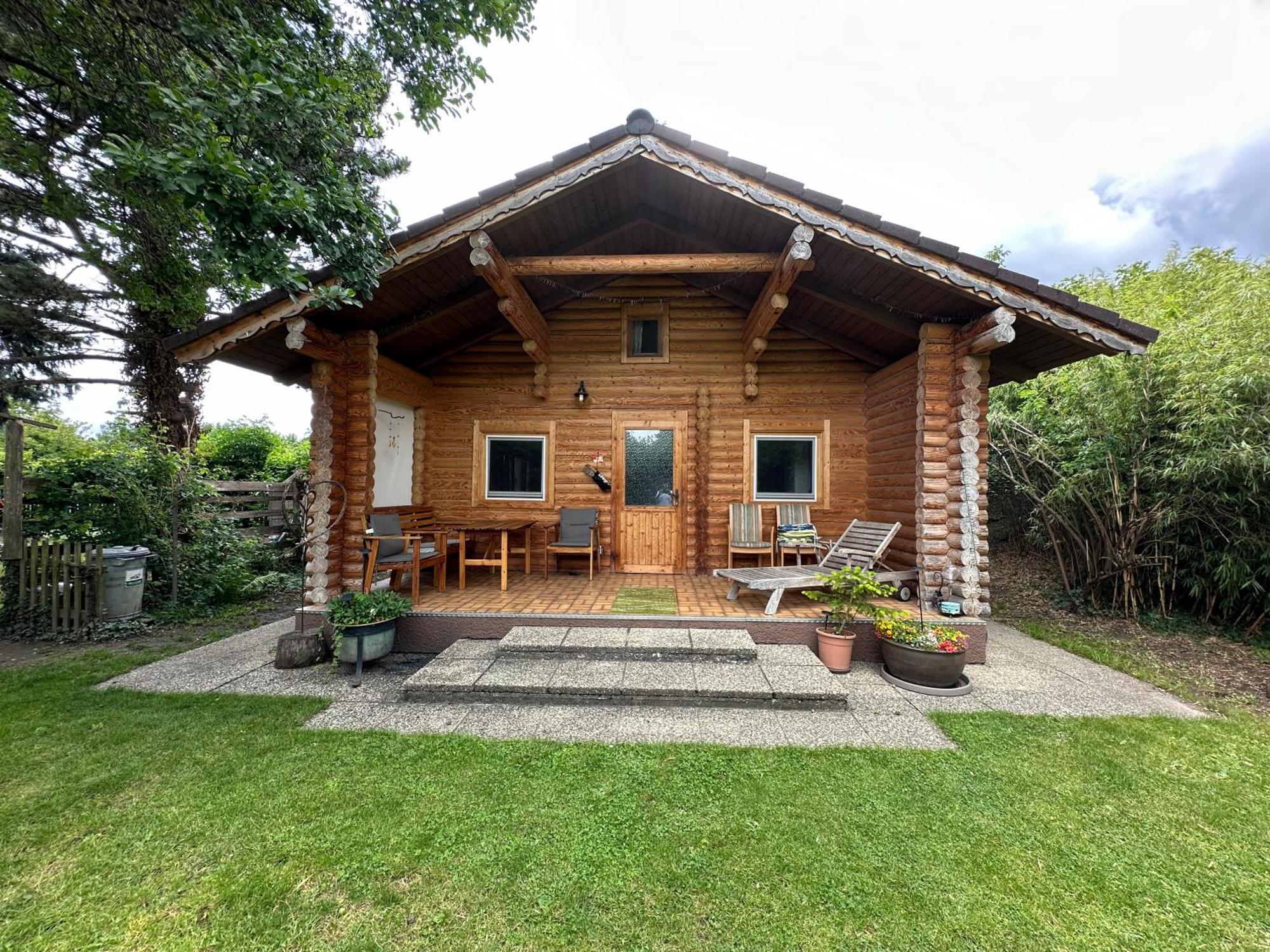 Gemuetliche Blockhuette In Wiennaehe Zofing Exterior photo